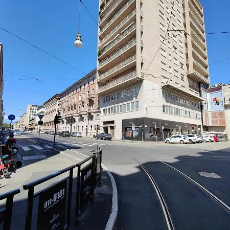 Hostdomus - September Apartment