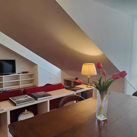 Apartment Hostdomus - September *