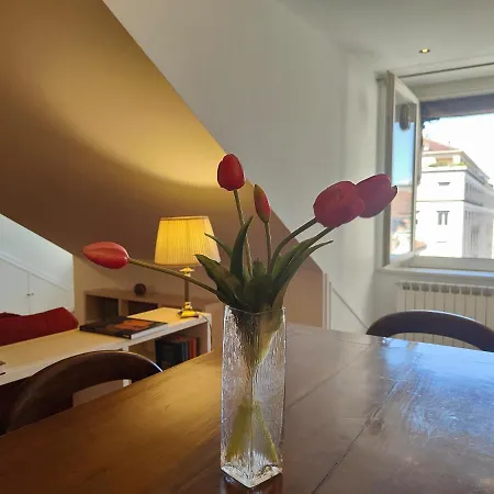 Hostdomus - September Apartment